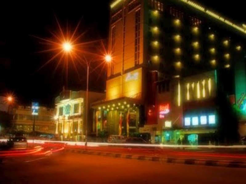 Orchardz Hotel Ayani Pontianak Exteriér fotografie