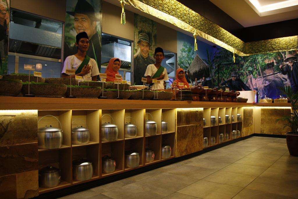 Orchardz Hotel Ayani Pontianak Exteriér fotografie